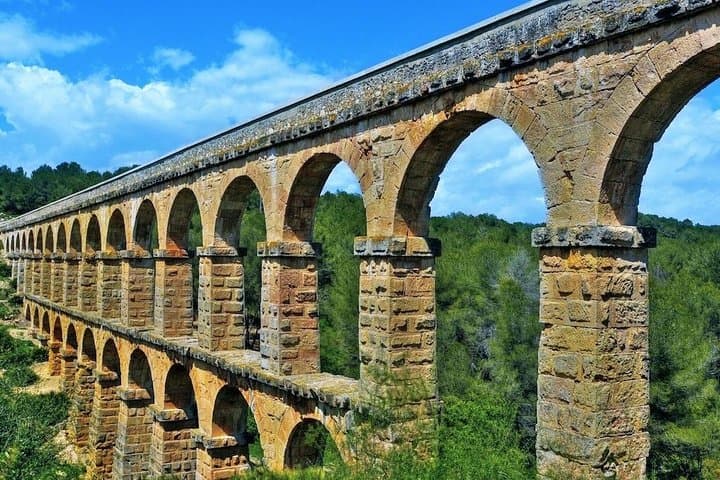 Stop at Devil's Bridge in Tarragona