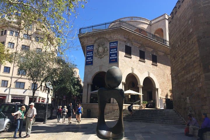 Miro monument