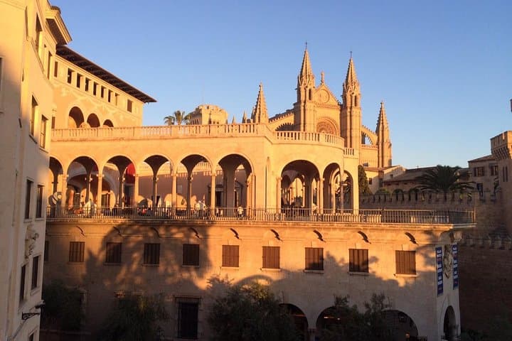 Palma de Mallorca Cultural and Foodie Tour