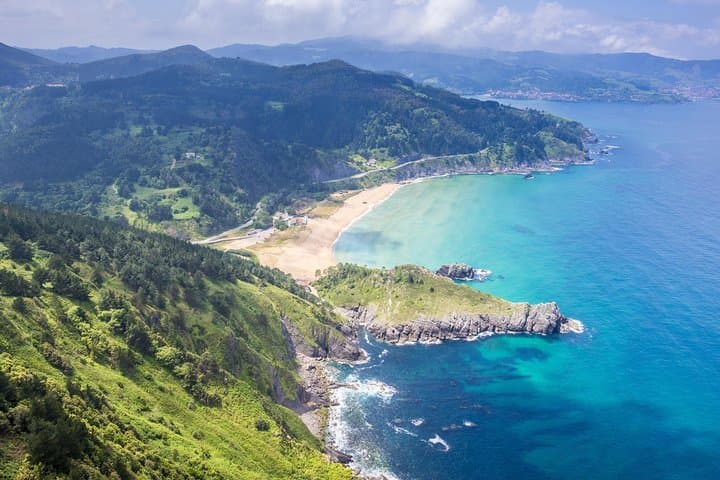 Basque Coast Tour: Vizcaya Bridge, Gaztelugatxe, Bermeo and Gernika