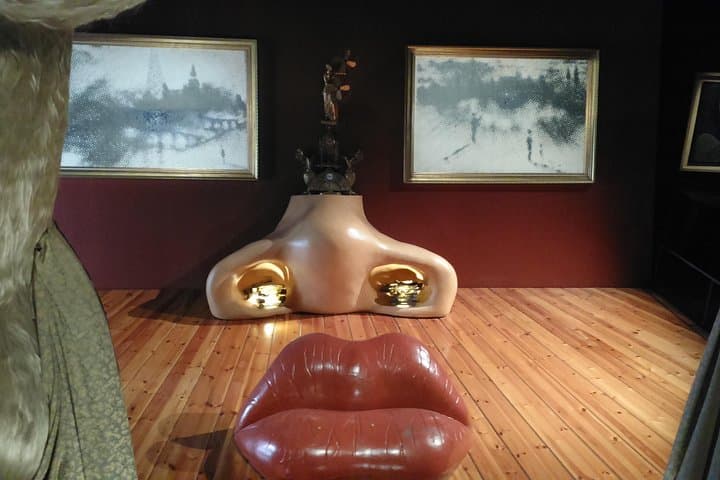 Mae West room, Dalí Museum