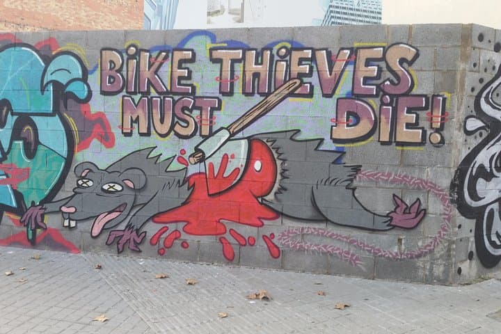 Visite insolite de Barcelone à vélo (en français)