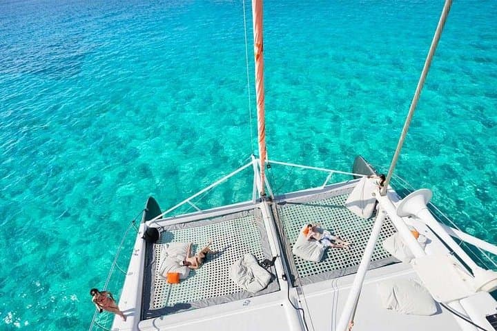 Palma Bay Day Trip: Catamaran Cruise, Swim Stop and Lunch