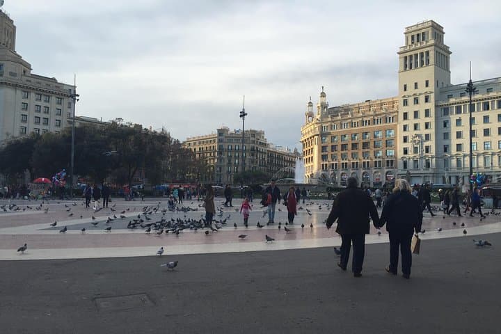Private Customized Barcelona Tour by Mercedes VIP Bus and Personal Expert Guide