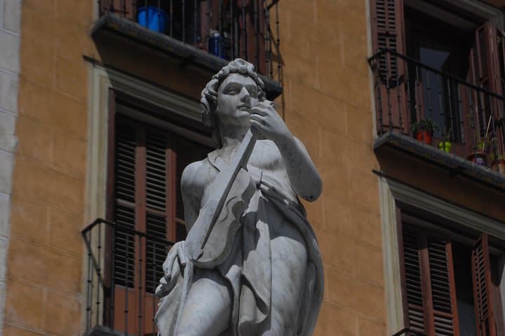 Half-Day Madrid History and Legends Private Walking Tour with Hotel Pick Up