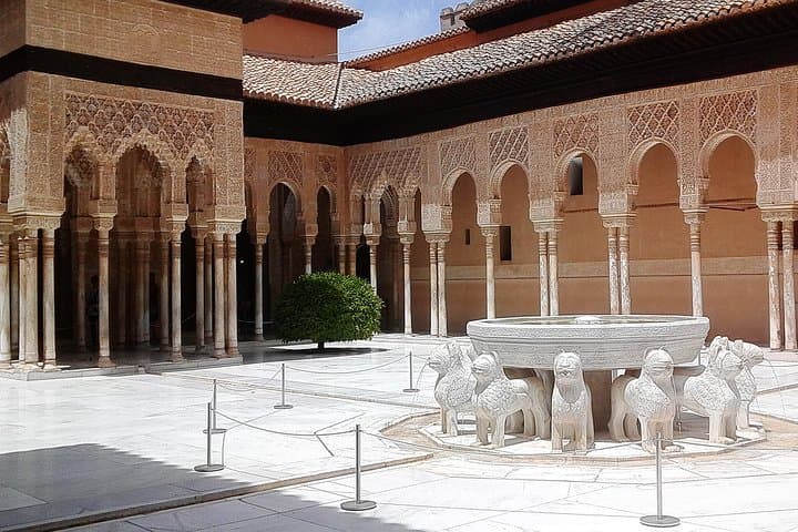 Lion palace