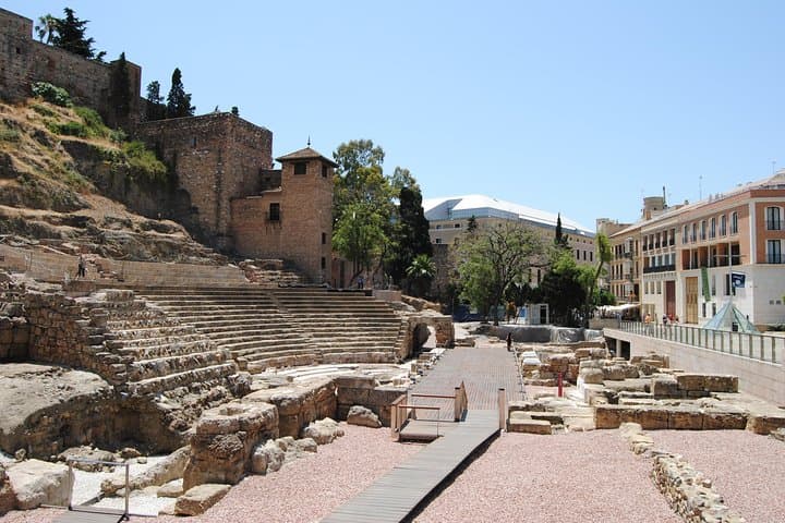 Malaga Monuments Private Walking Tour