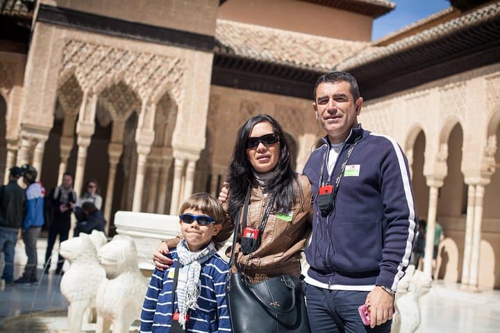 Alhambra and Nasrid Palaces Private Sensory Tour