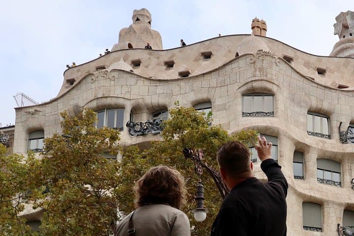 After the walking tour you will discover details you have not noticed before.