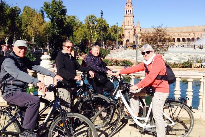 Bike rental in Seville city centre