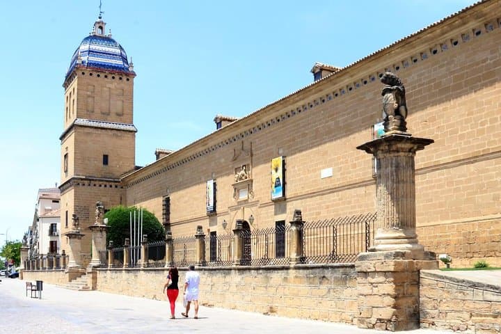 Úbeda y Baeza monumental con entradas