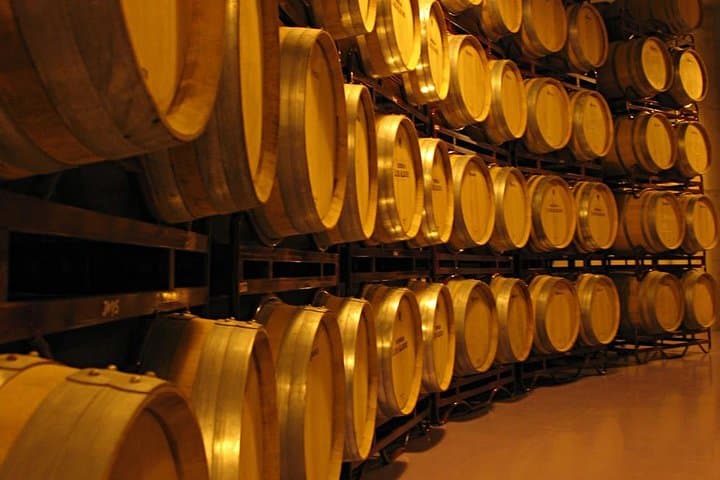 https://media-cdn.tripadvisor.com/media/attractions-splice-spp-720x480/0f/99/ac/dd.jpg