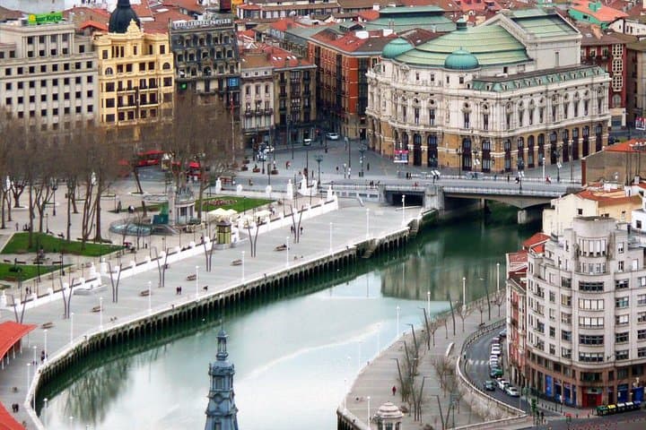 3-Day Bilbao package with boat ride, pintxos & Guggenheim Museum