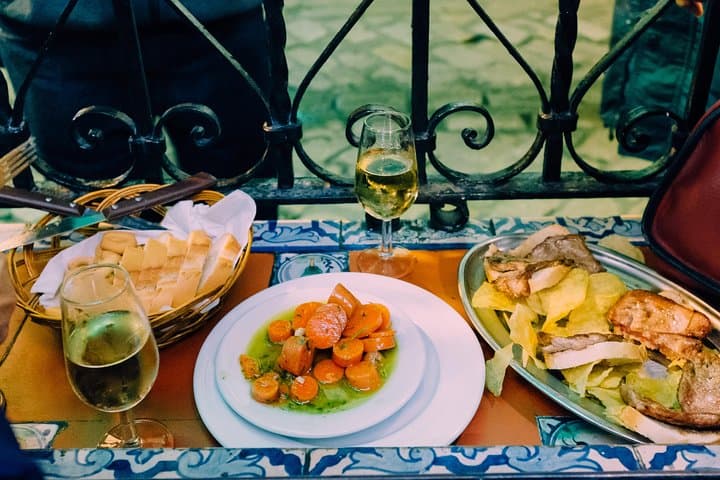 Seville Off the Beaten Path Tapas and Market Tour