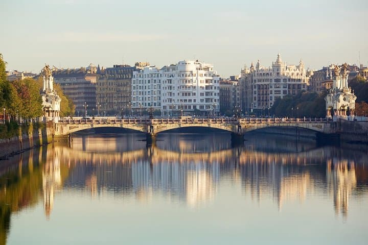 Private walking tour in San Sebastian
