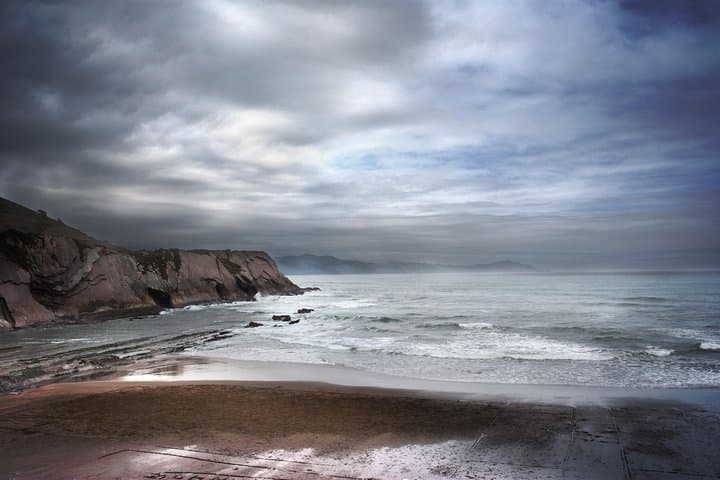Game of Thrones Experience: Basque Country Coast Private Tour