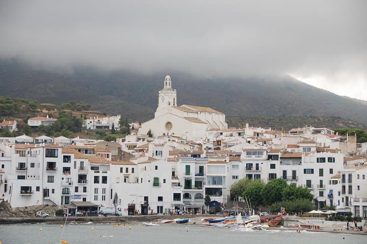 Private tour of Dali Museum in Figueras and Cadaques from Barcelona with pick up