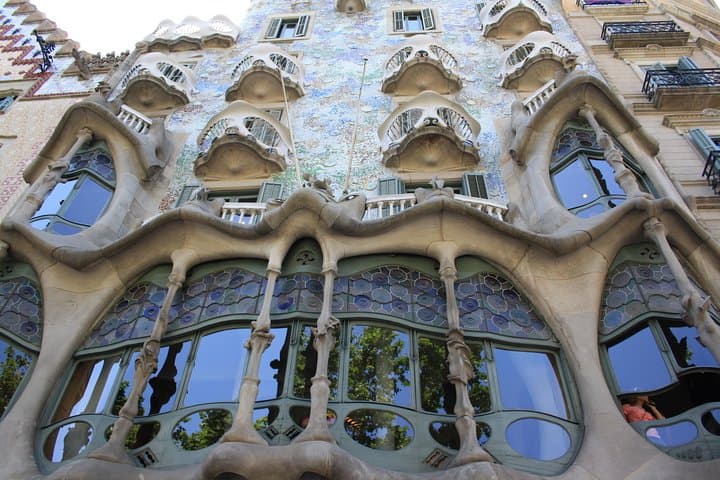 Private Half Day Walking Tour in Barcelona with walking pick up