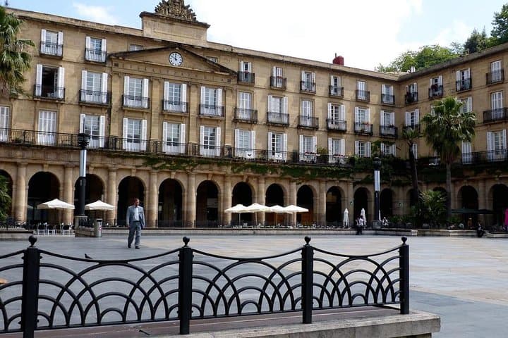 Private 4-hour City Tour of Bilbao with Hotel or Cruise Port pick-up