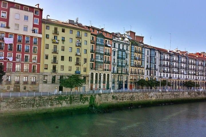 Private 4-hour City Tour of Bilbao with Hotel or Cruise Port pick-up
