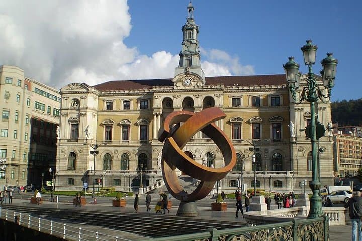 Private 4-hour City Tour of Bilbao with Hotel or Cruise Port pick-up