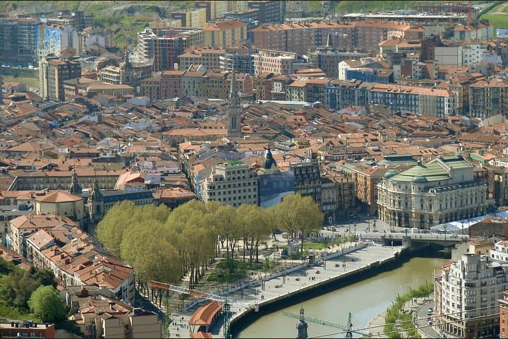 Private 8 hour Tour of Bilbao from San Sebastian with pick-up