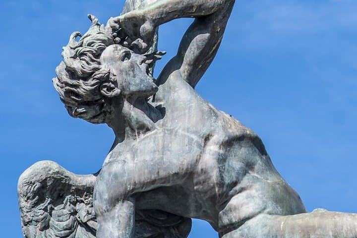 Half-Day Madrid History and Legends Private Walking Tour with Hotel Pick Up