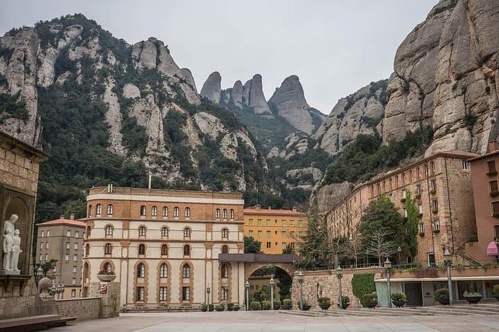 Full Day Private Tour of Montserrat and Winery from Barcelona with pick up