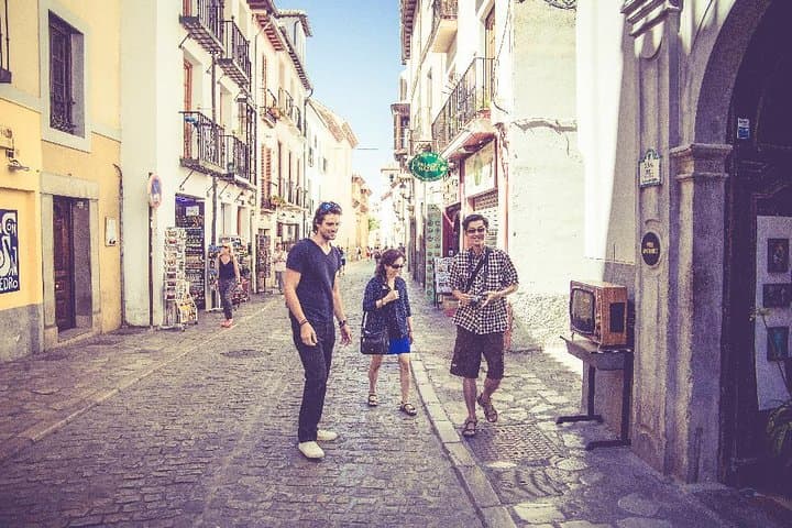 Granada Private Tapas & Walking Tour