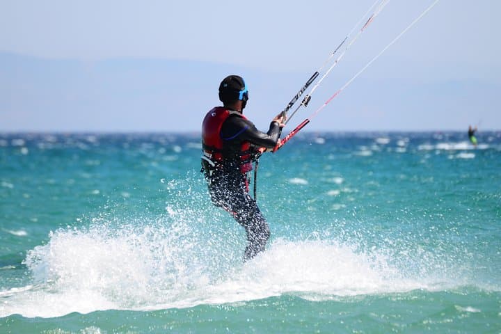 Semi-private kitesurfing lessons in Tarifa (adapted to every level)