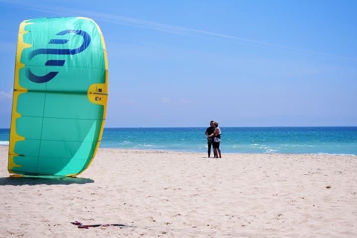 Private kiteboarding lessons in Tarifa (adapted to every level)