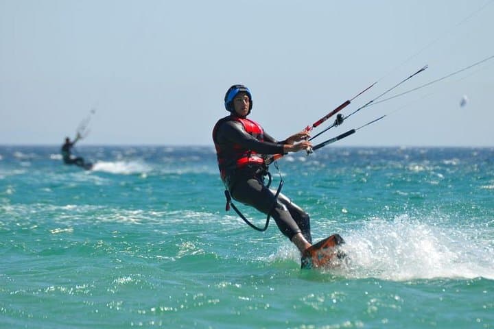 Private kiteboarding lessons in Tarifa (adapted to every level)