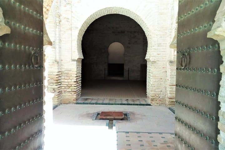 Mosque - Christian chapel