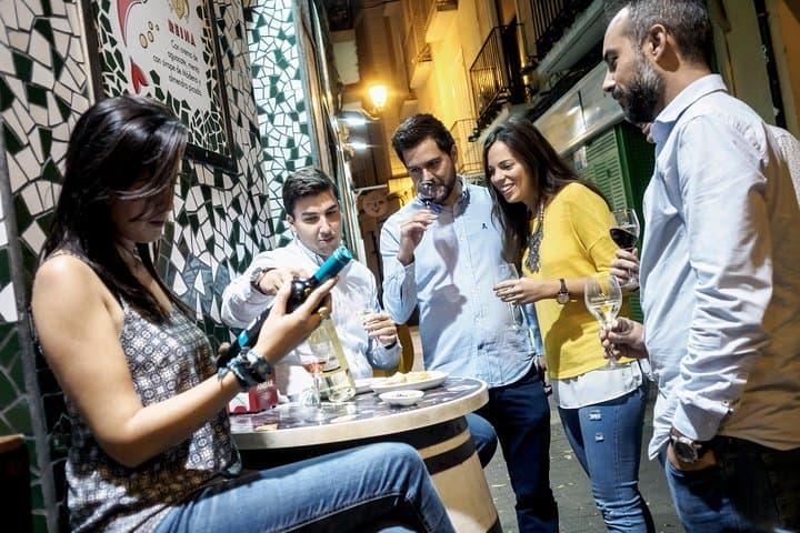 Wine Tasting and Tapas in the ancient Town of Zaragoza