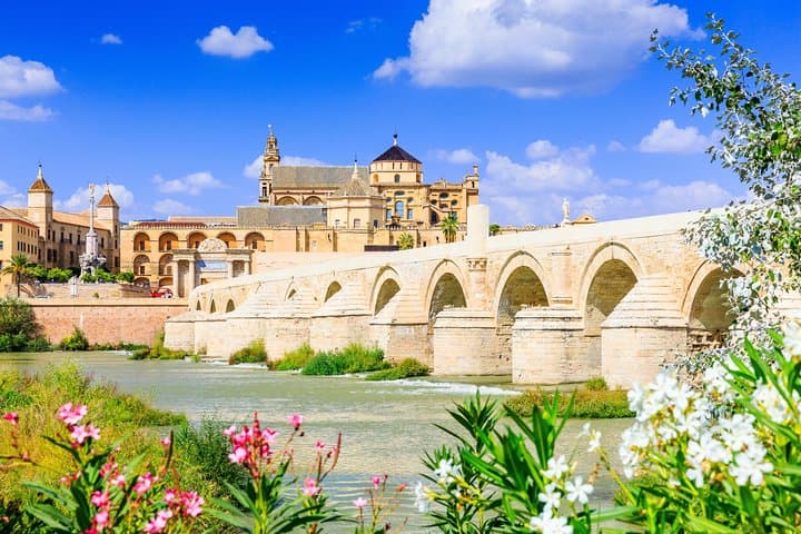 Mosque-Cathedral, Alcazar & Jewish Quarter with Tickets