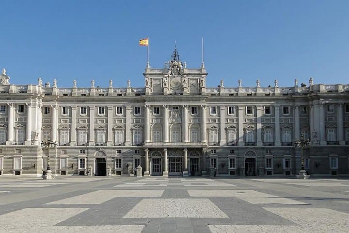 Madrid Highlight and Royal Palace Private Tour with Hotel pick up