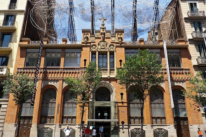 Private 4h Tour Of Camp Nou And Most Emblematic Sites Of Barcelona with pick up