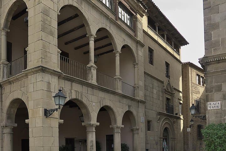 Poble Espanyol Private Tour in Barcelona with Pick up and Drop off