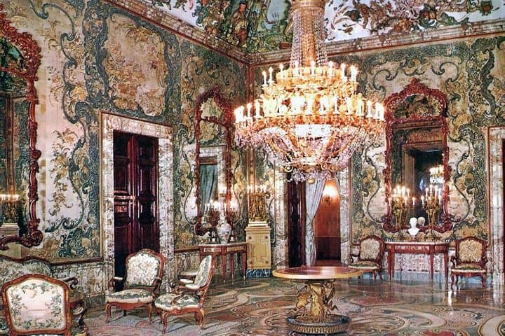 Skip the Line Royal Palace Madrid Exclusive Guided Tour
