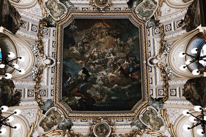 Skip the Line Royal Palace Madrid Tour Semi-Private 8ppl max