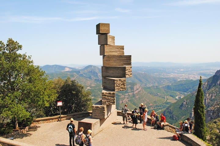 Best of Montserrat: Private Guided Tour with Pick-Up & Drop-Off