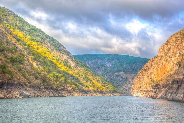 Canyon Sil river