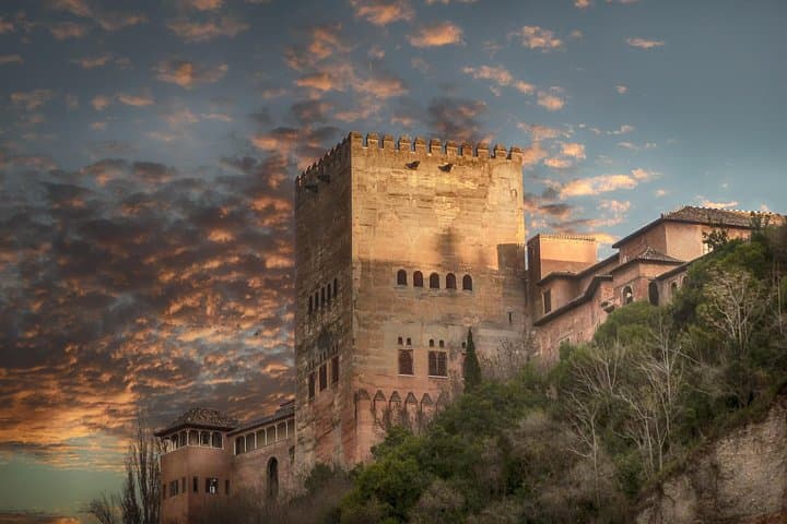 Skip the Line Alhambra Guided Tour