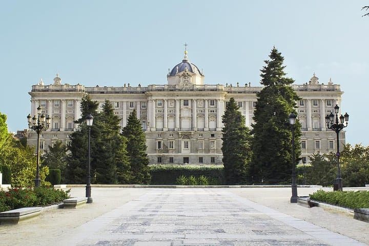 Private Tour: Madrid Walking Tour of Los Austrias