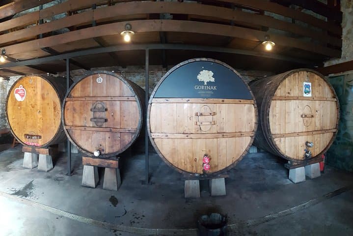 Idiazabal Cheese Farm and Basque Cider House Lunch from San Sebastian