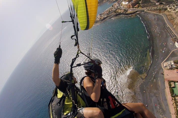 Acrobatics maneuver before landing