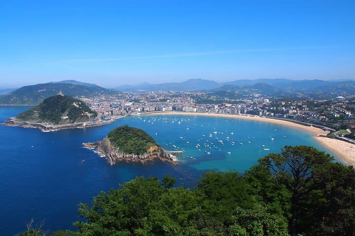 4-Day Guided Tour Green Spain from Barcelona