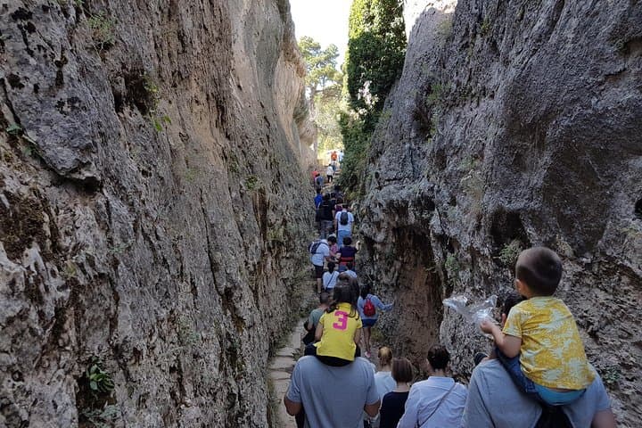 Private Tour from Madrid to Cuenca and the Enchanted City