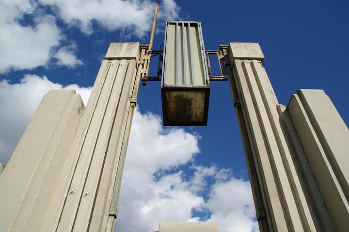 Saint George Bridge details