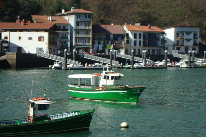 Easy Hike From San Sebastian To Pasaia